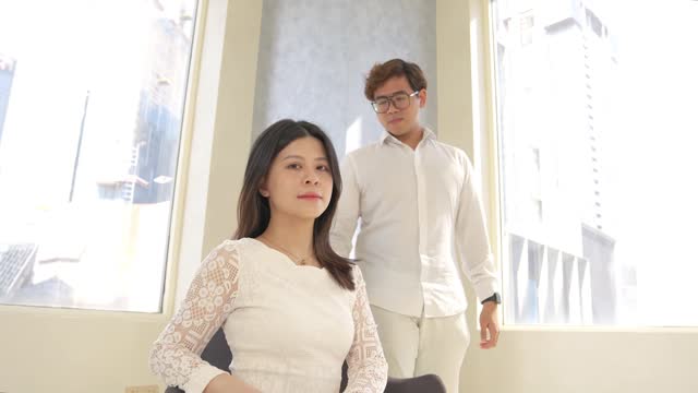 Aurora Italia Couple Ring video preview